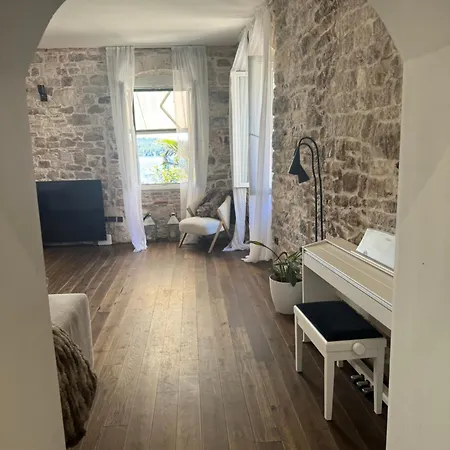 Grand Terrace Suite Apartman