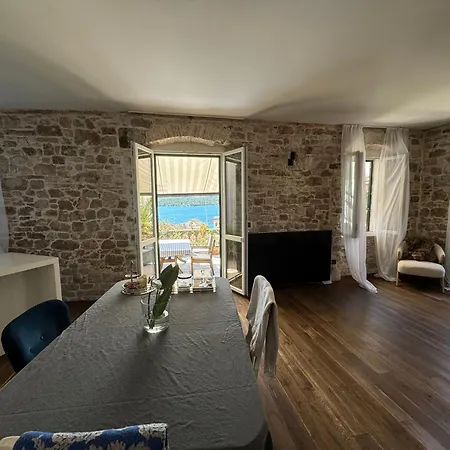 Grand Terrace Suite Apartman