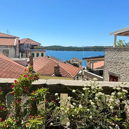 Grand Terrace